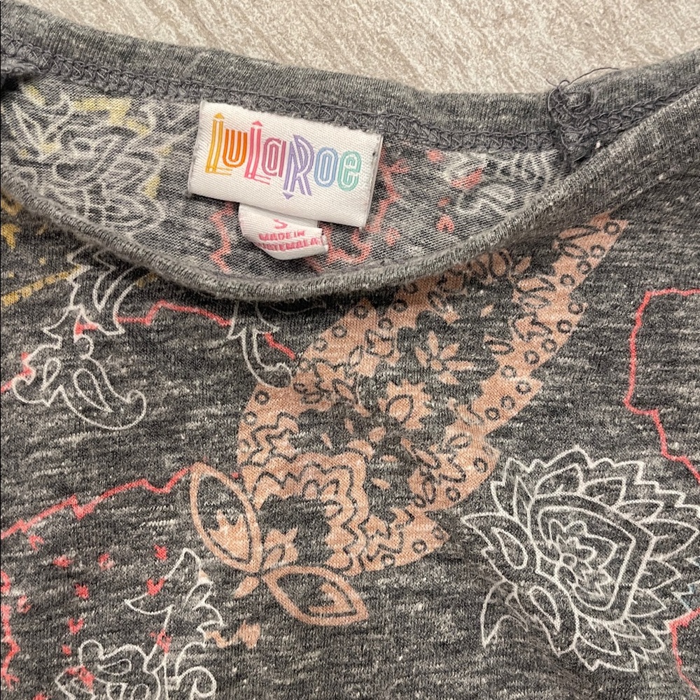 LuLaRoe Randy with Paisley Design - Picture 2 of 3